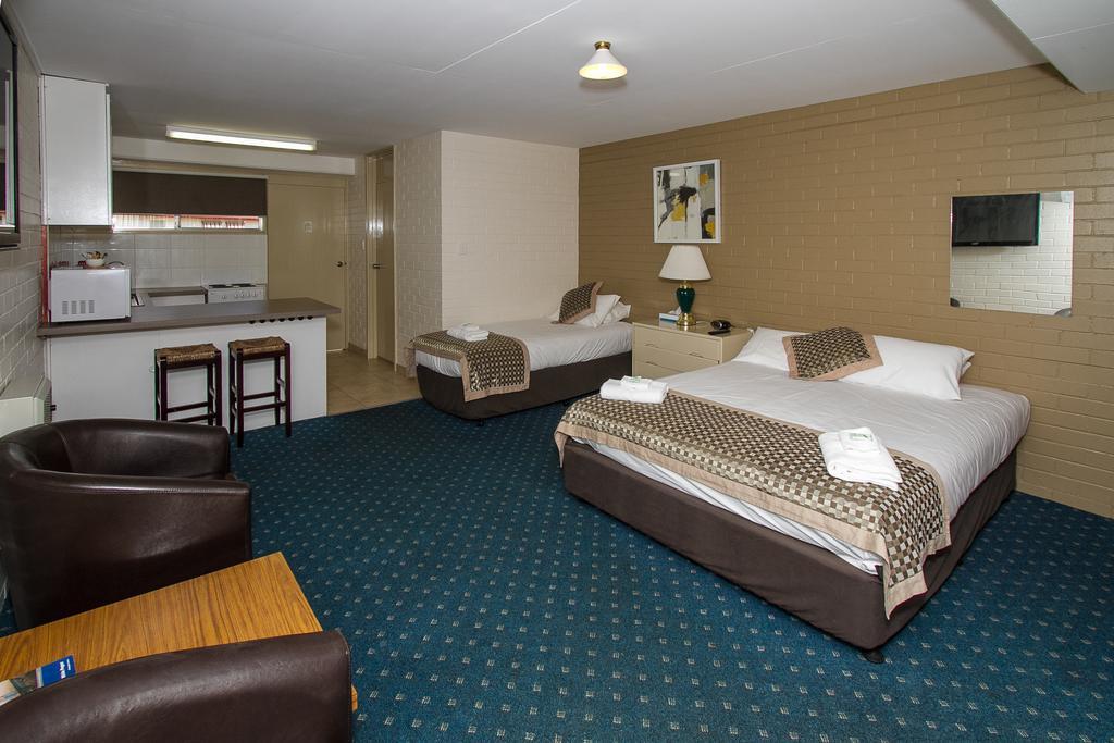 Blayney Leumeah Motel Екстериор снимка